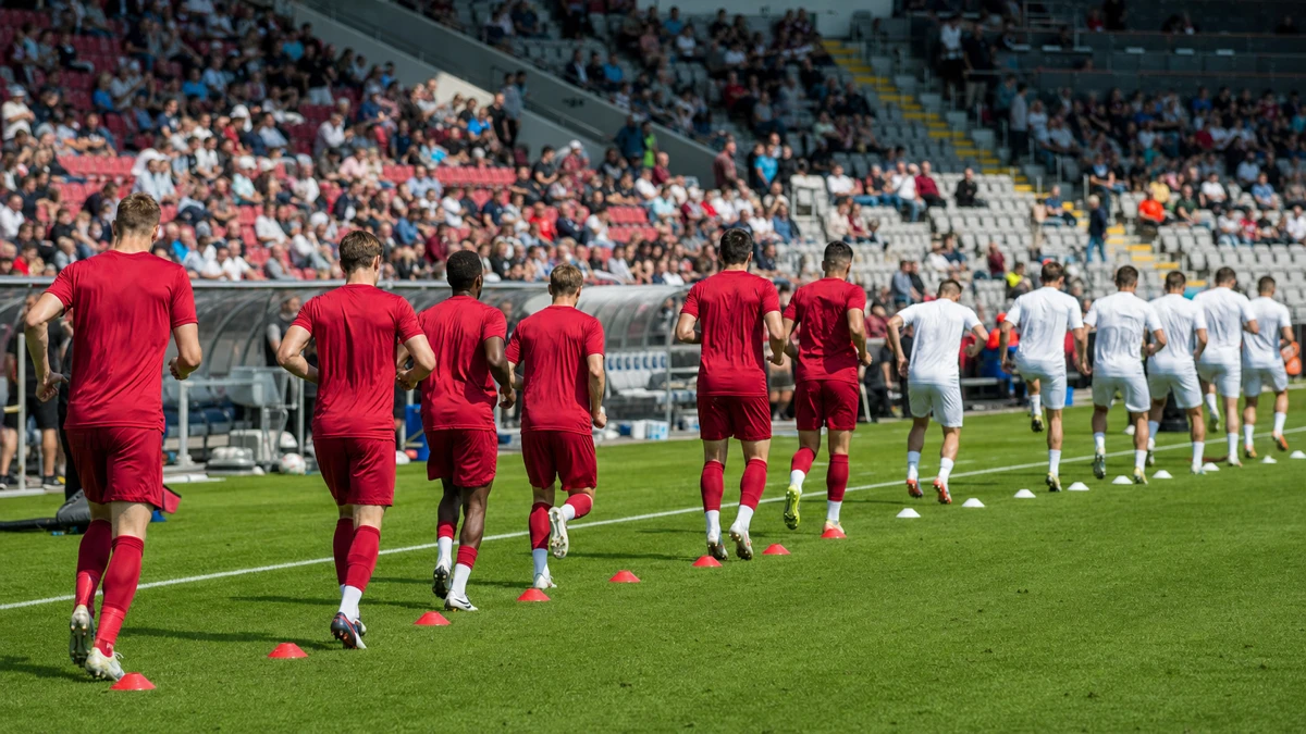 Spelmoment från en fotbollsmatch i Allsvenskan.